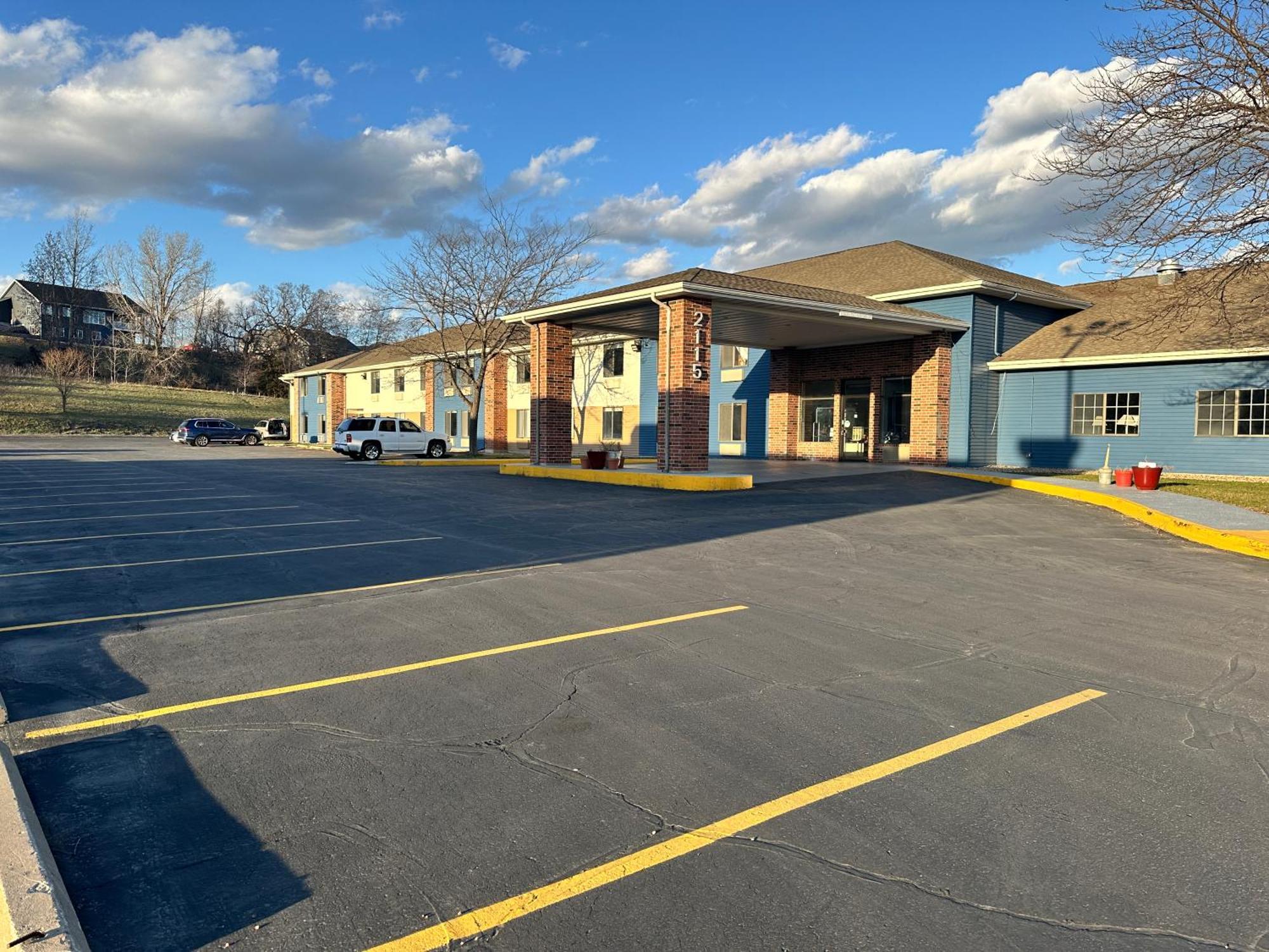 Americinn By Wyndham Reedsburg Exterior foto